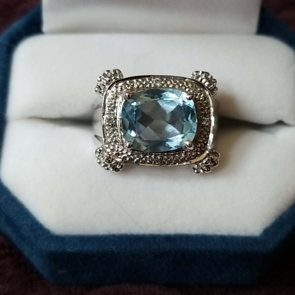 Sterling silver blue topaz ring